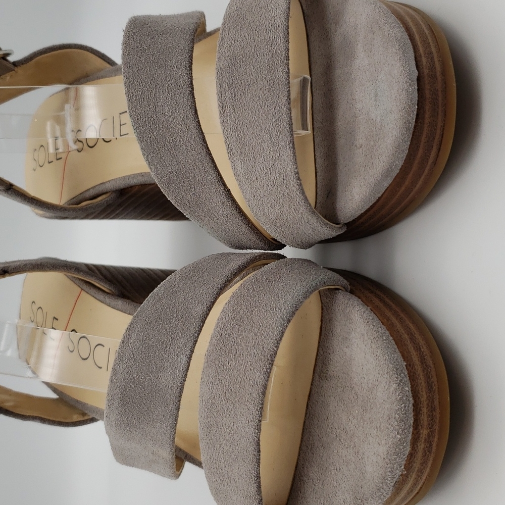 Sole Society Charvi Wedge Sandal Size 9M in Gray 3" Stacked Heel - Picture 8 of 11